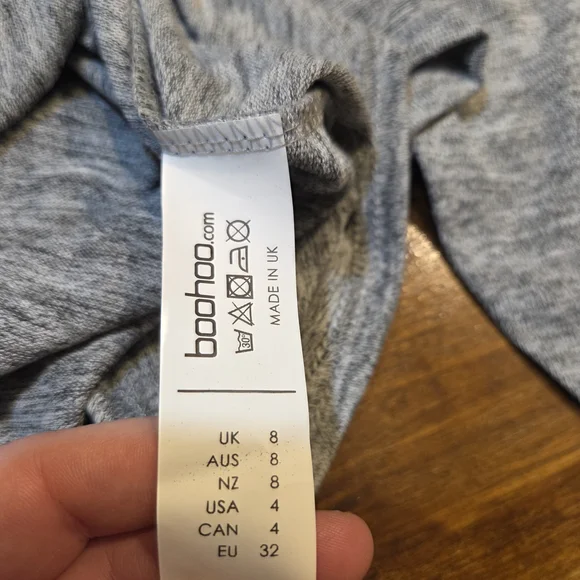 Boohoo Light Gray Long Sleeve Women's Top - Picture 9 of 9
